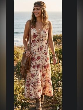 NWT Dylan Ryan Beige Floral Tiered Maxi Dress Size XXS